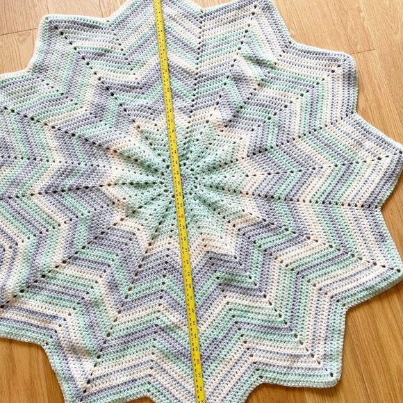 Handmade Crochet Star Baby Blanket 42" Pastel colors - Picture 5 of 8